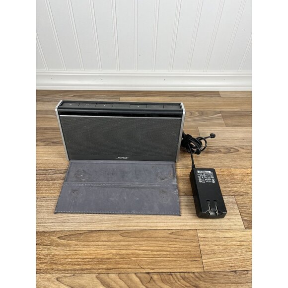 Bose SoundLink 404600 Wireless Mobile Speaker Bluetooth Portable Stereo System